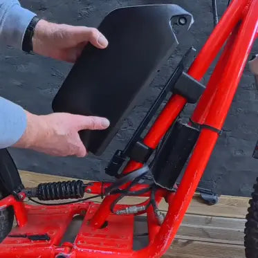 installation batterie vélo électrique 48V 25Ah sur trottinette